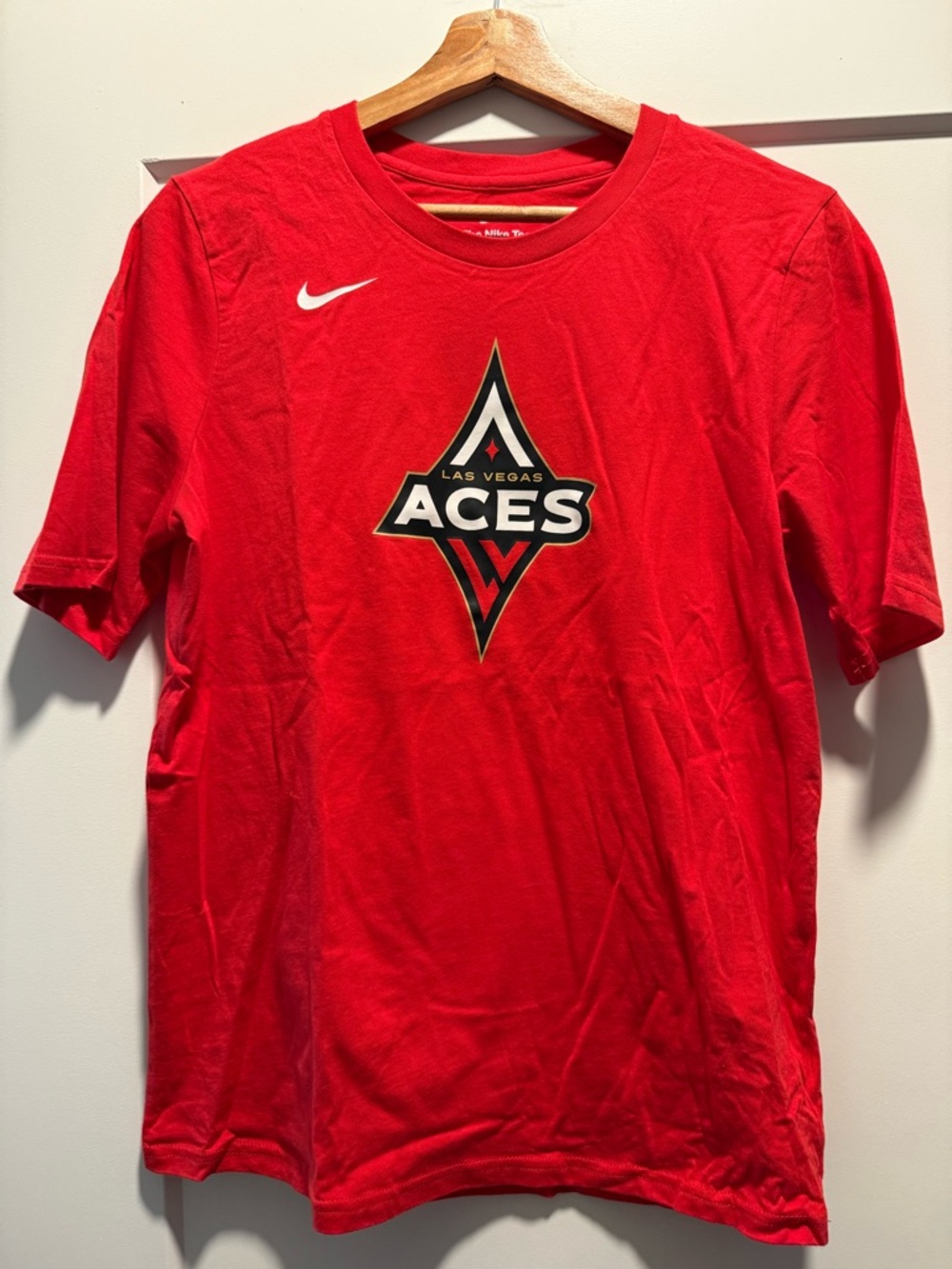 Nike Las Vegas Aces Red Logo Tee boys XL like new